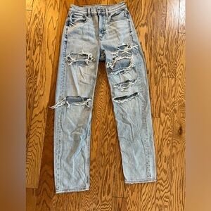 American Eagle Ripped Mom Jean